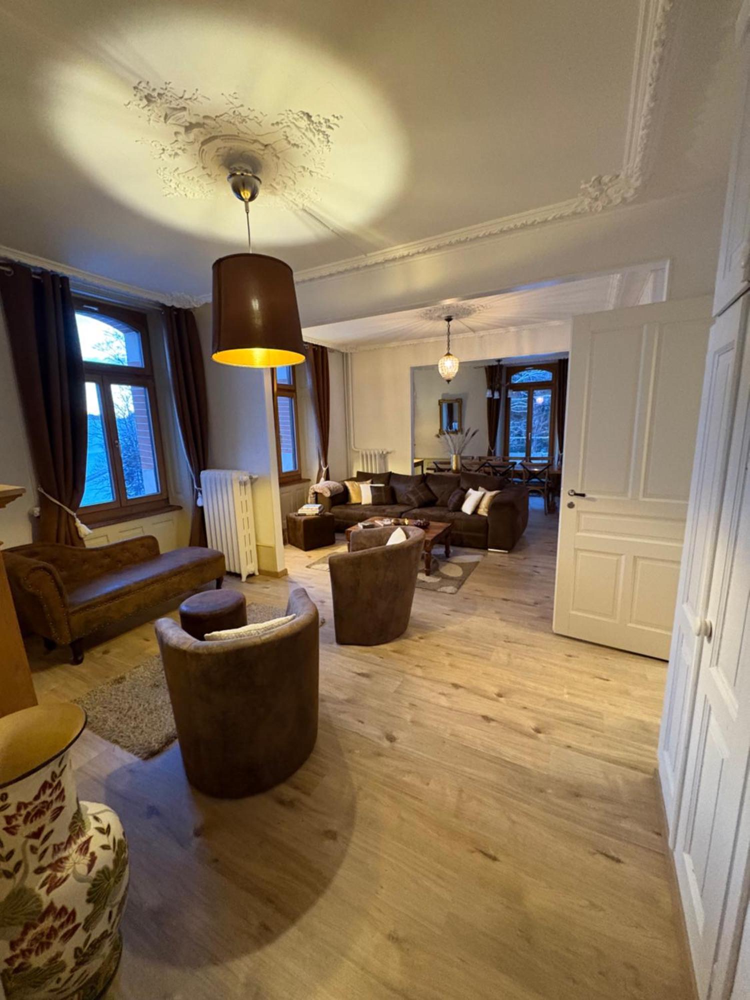 Maison D Hotes Villa Les Pervenches Ла-Шо-де-Фон Экстерьер фото