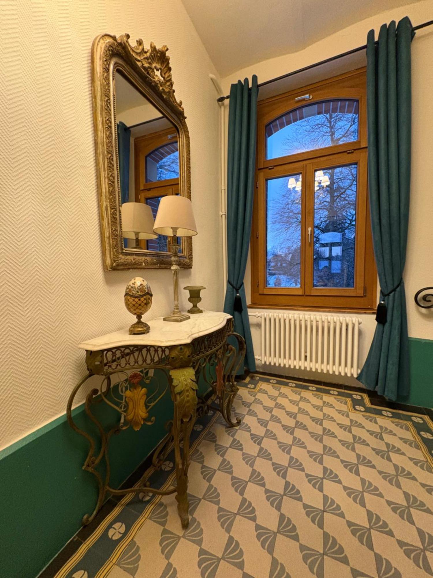 Maison D Hotes Villa Les Pervenches Ла-Шо-де-Фон Экстерьер фото